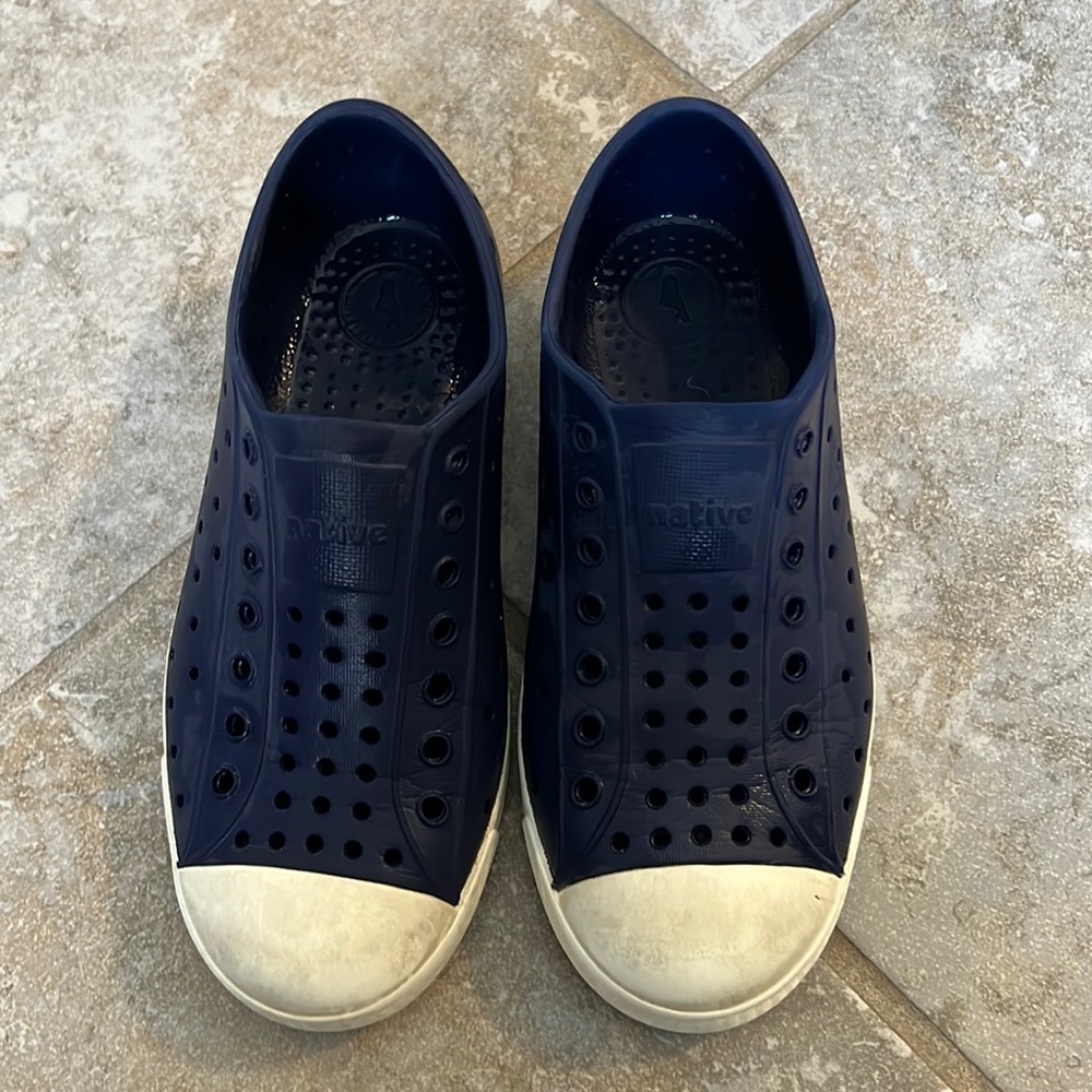 Navy Boys Shoes - Size J1